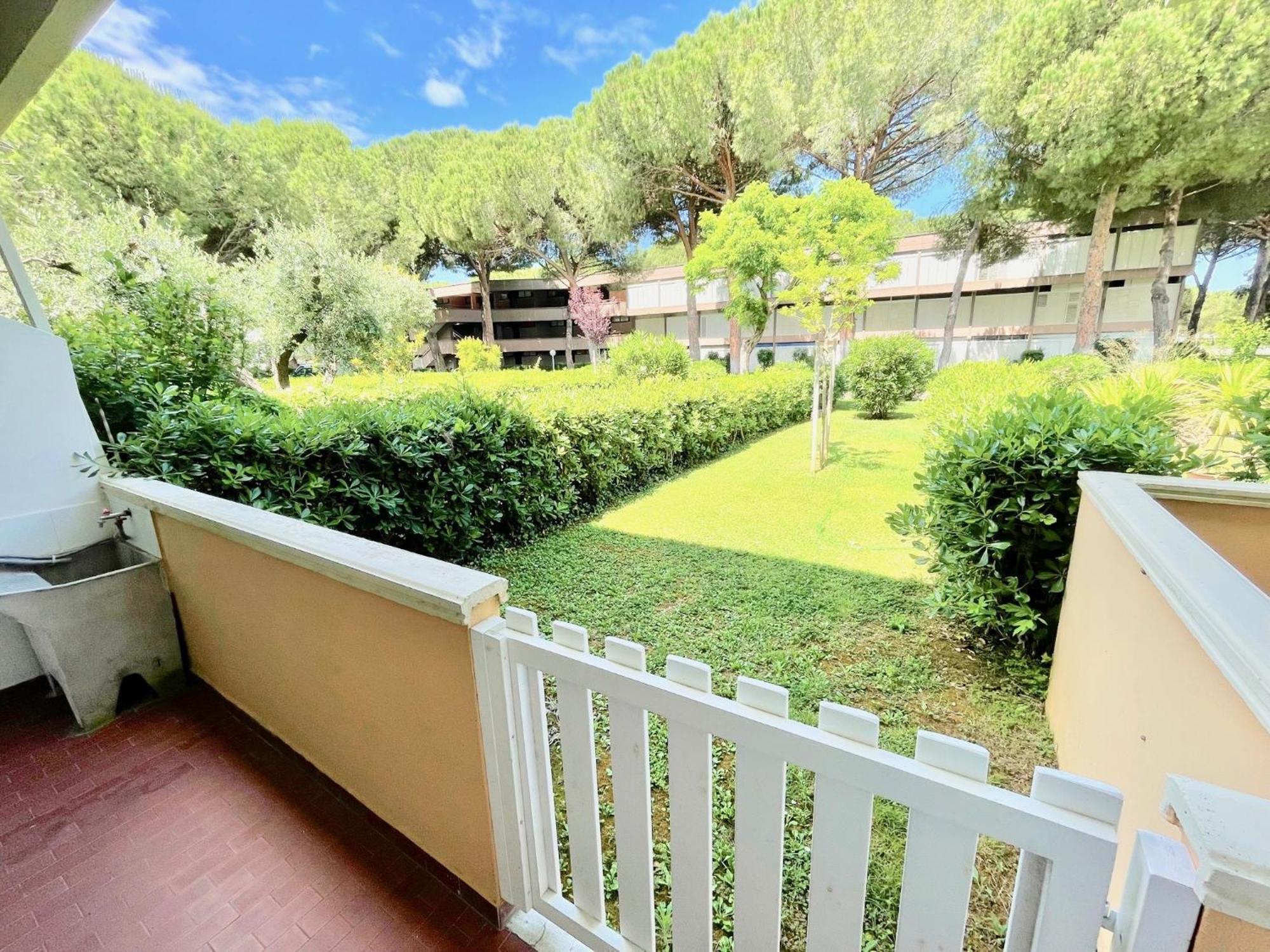 Appartamenti Via Dei Cipressi Marina Di Bibbona Exterior foto